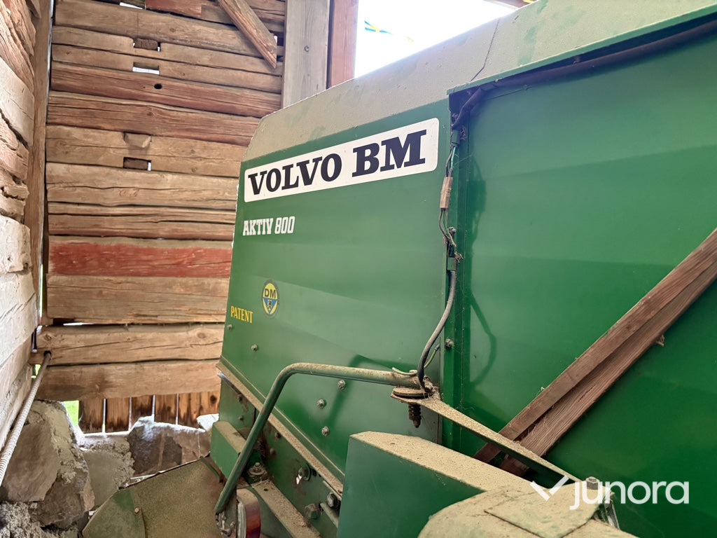 Skördetröska Volvo BM Aktiv 800
