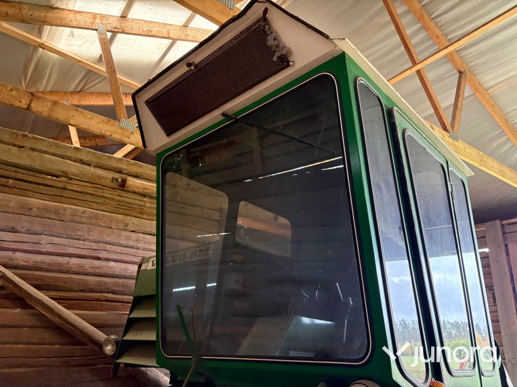 Skördetröska Volvo BM Aktiv 800