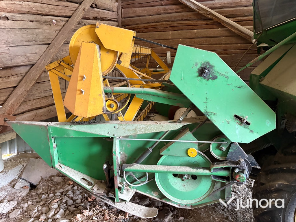 Skördetröska Volvo BM Aktiv 800