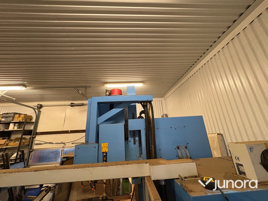 Bearbetningscenter (CNC-fräs) – Supermax YCM-V85A