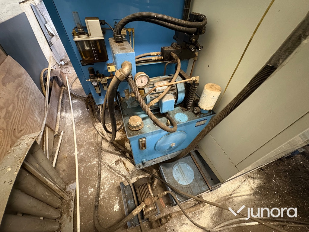 Bearbetningscenter (CNC-fräs) – Supermax YCM-V85A