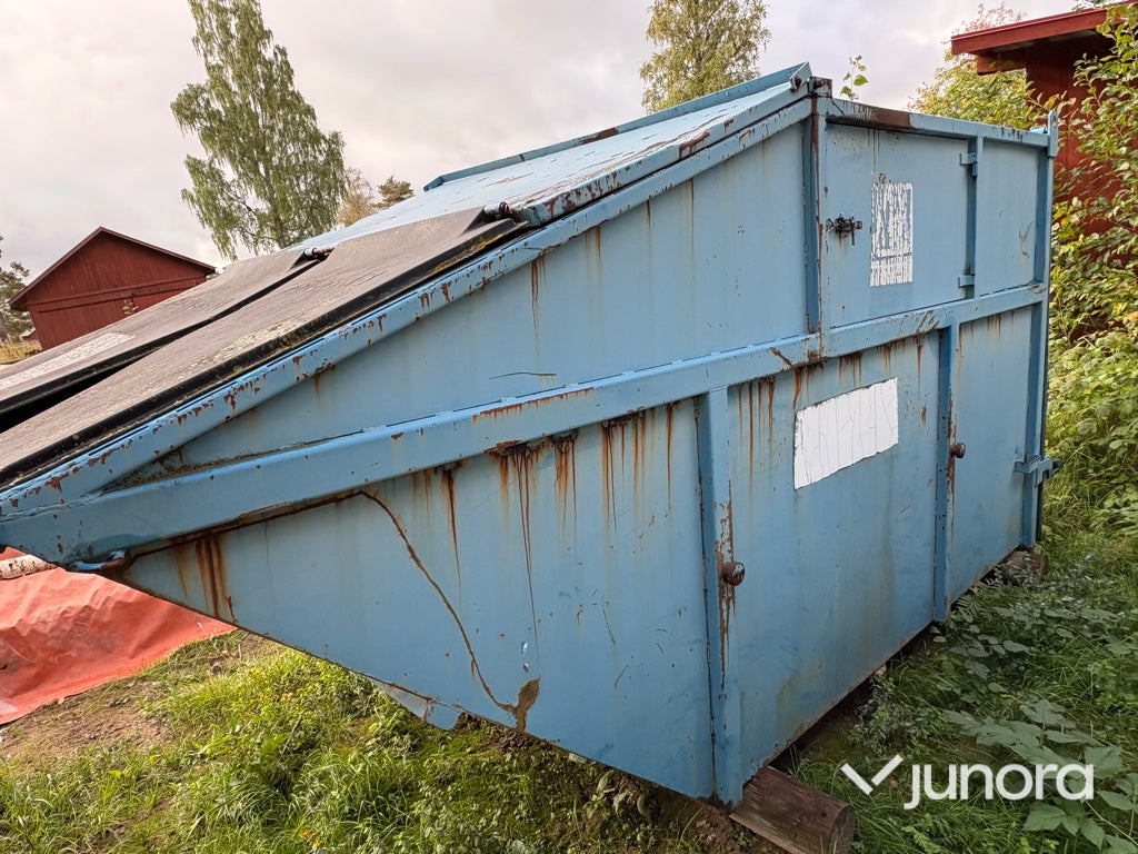 Täckt liftdumpercontainer 10 m3
