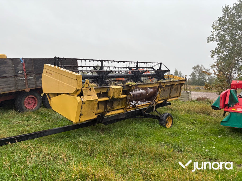 Skördetröska New Holland TX32 17 fot