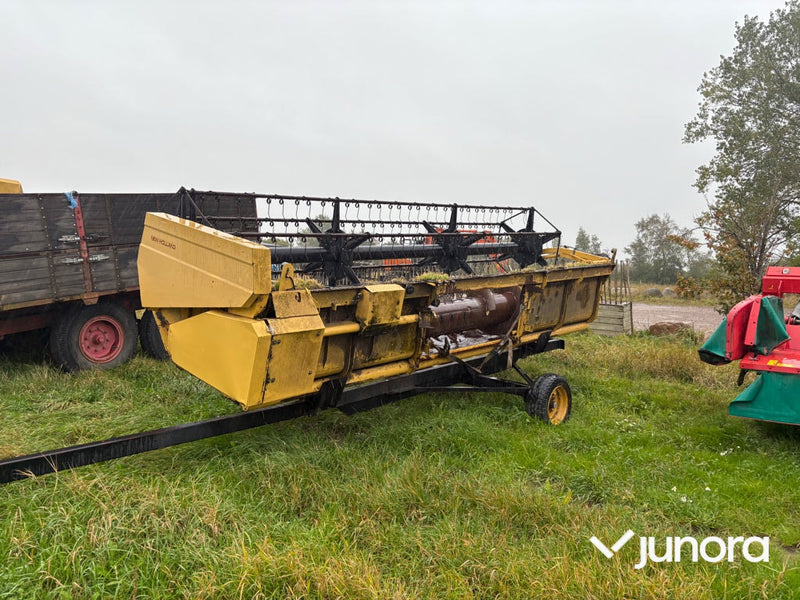 Skördetröska New Holland TX32 17 fot