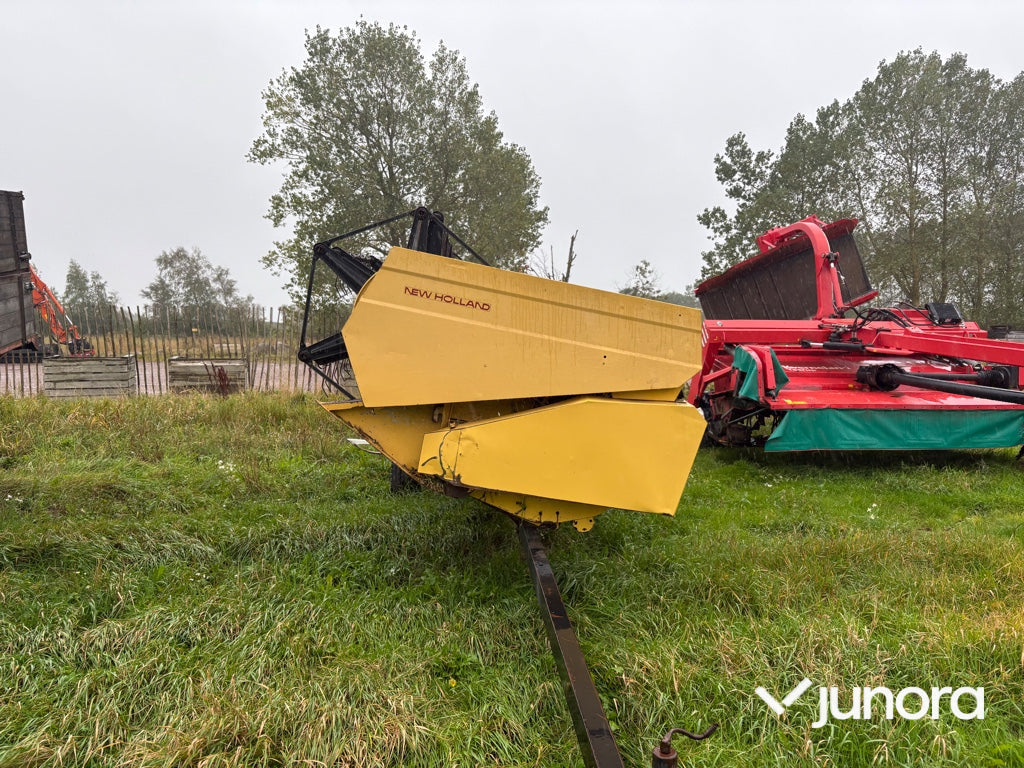 Skördetröska New Holland TX32 17 fot