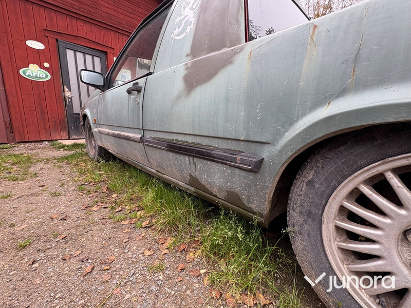 A-Traktor Volvo 740