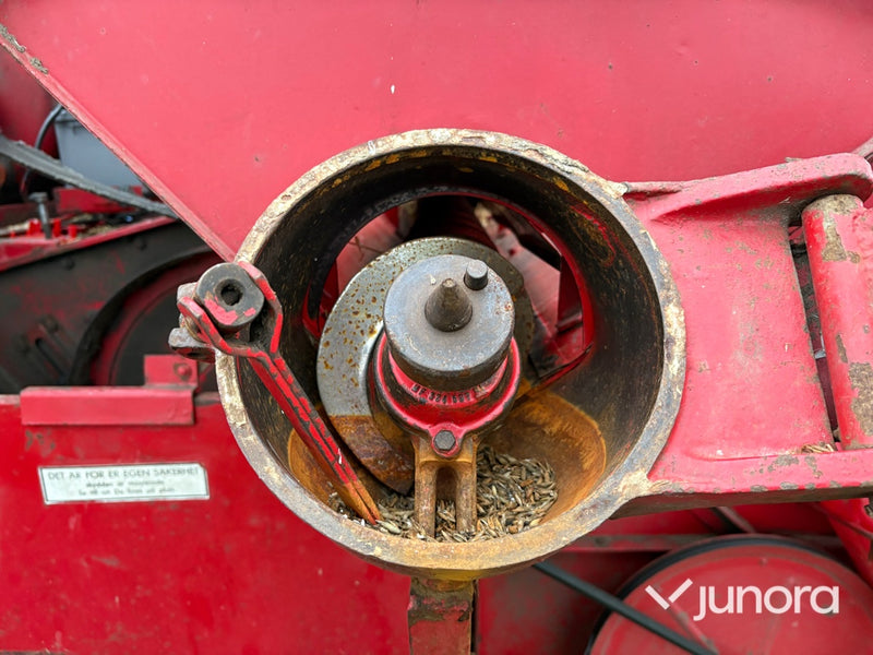 Skördetröska - MF 31