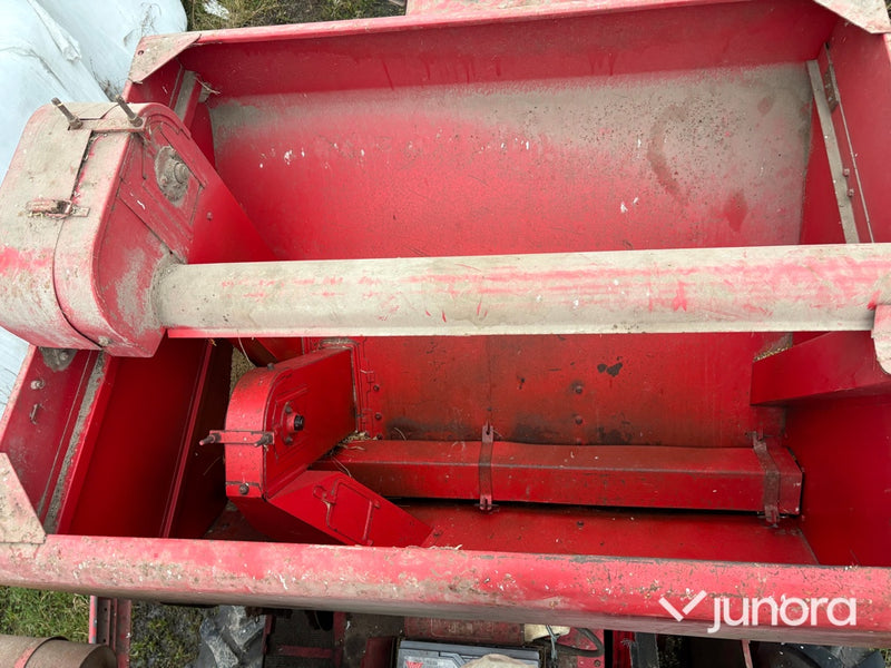 Skördetröska - MF 31