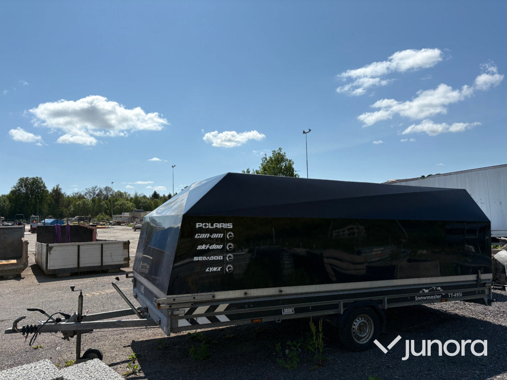 Släpvagn Lorries Snowmaster TT495-i med kåpa