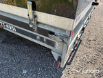 Släpvagn Lorries Snowmaster TT495-i med kåpa