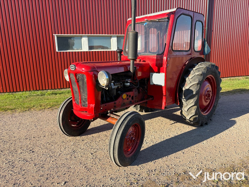 Volvo BM 320 Buster