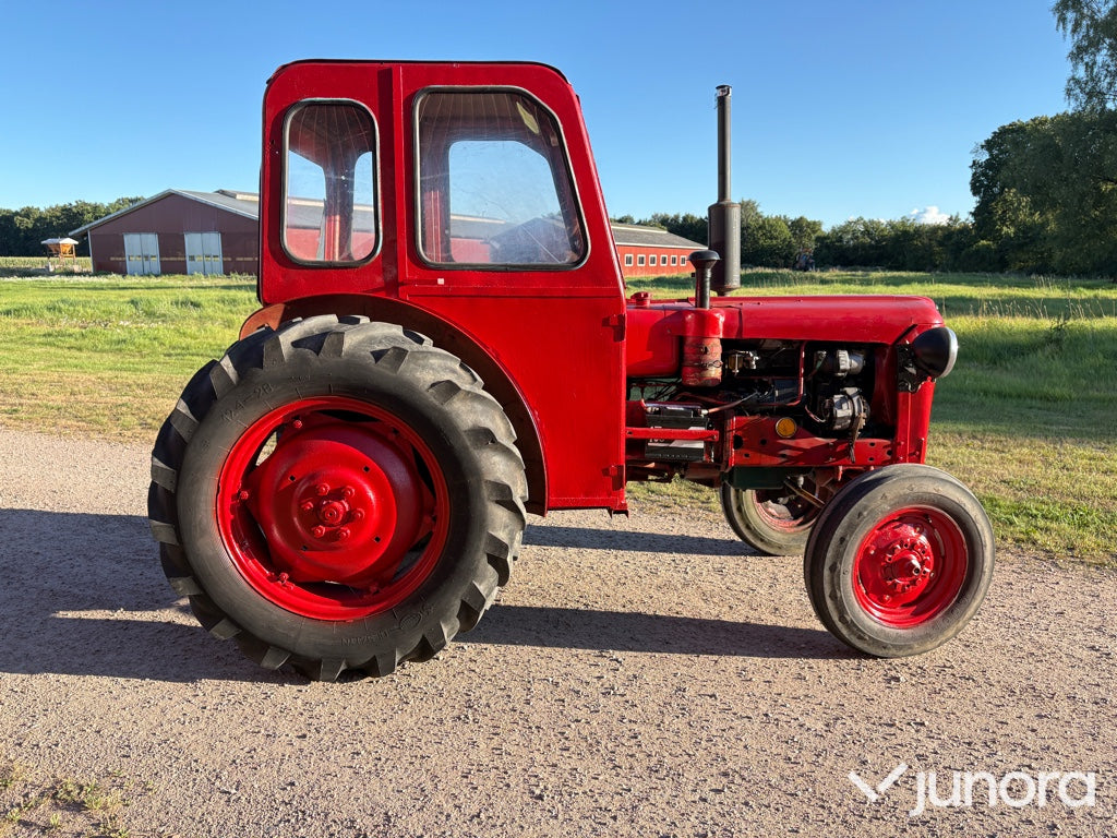 Volvo BM 320 Buster
