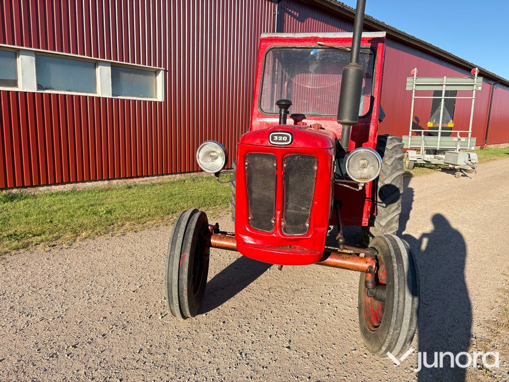 Volvo BM 320 Buster