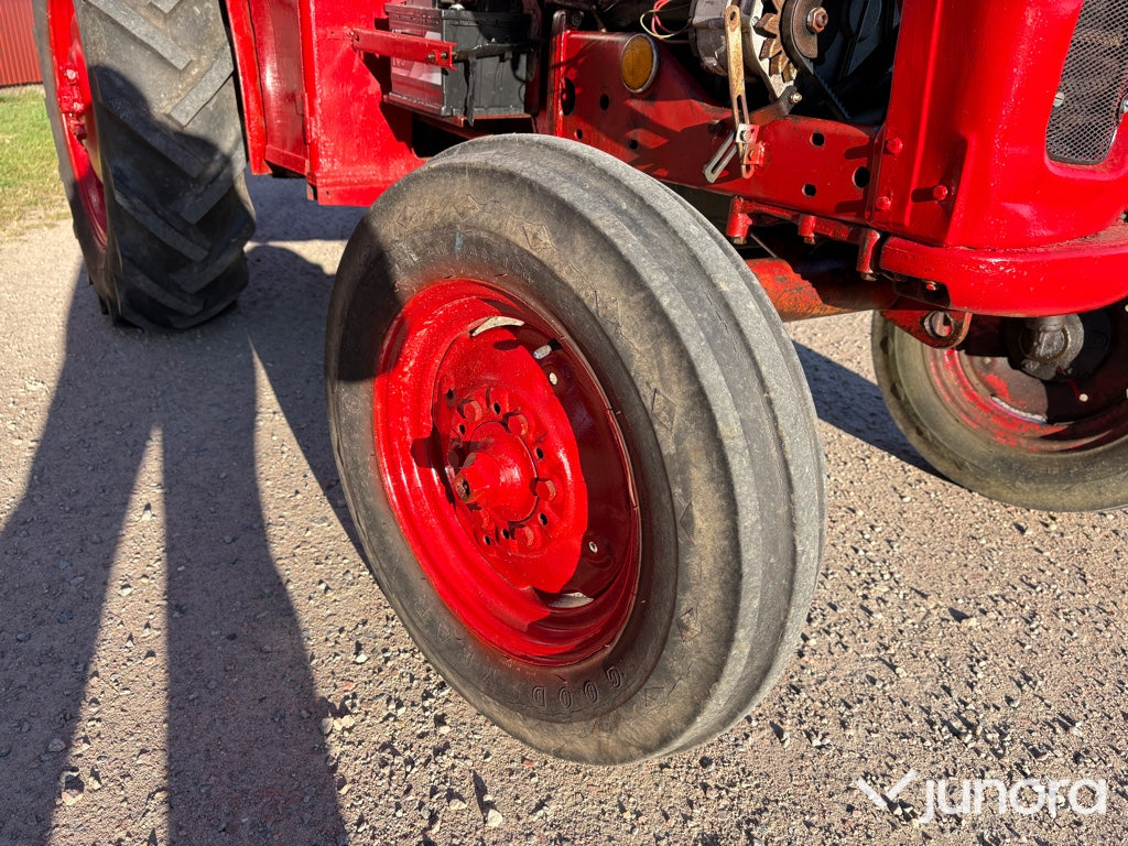 Volvo BM 320 Buster