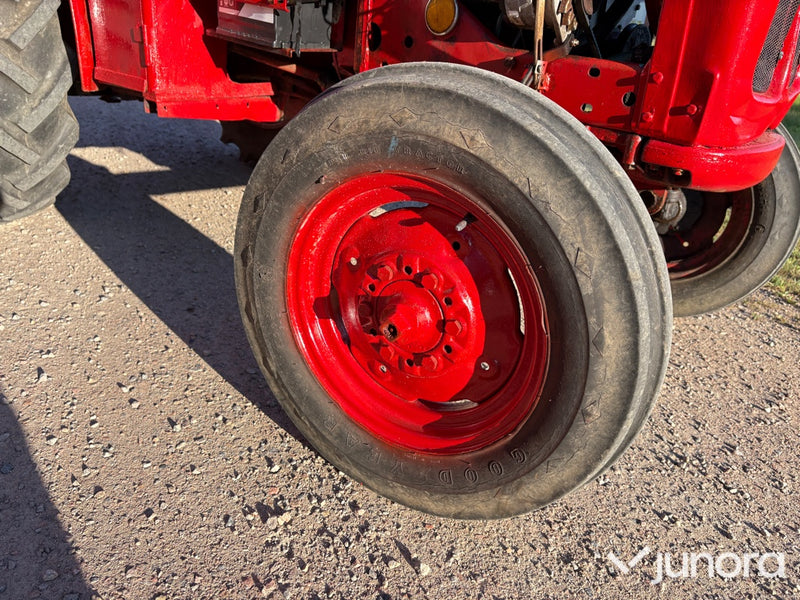 Volvo BM 320 Buster
