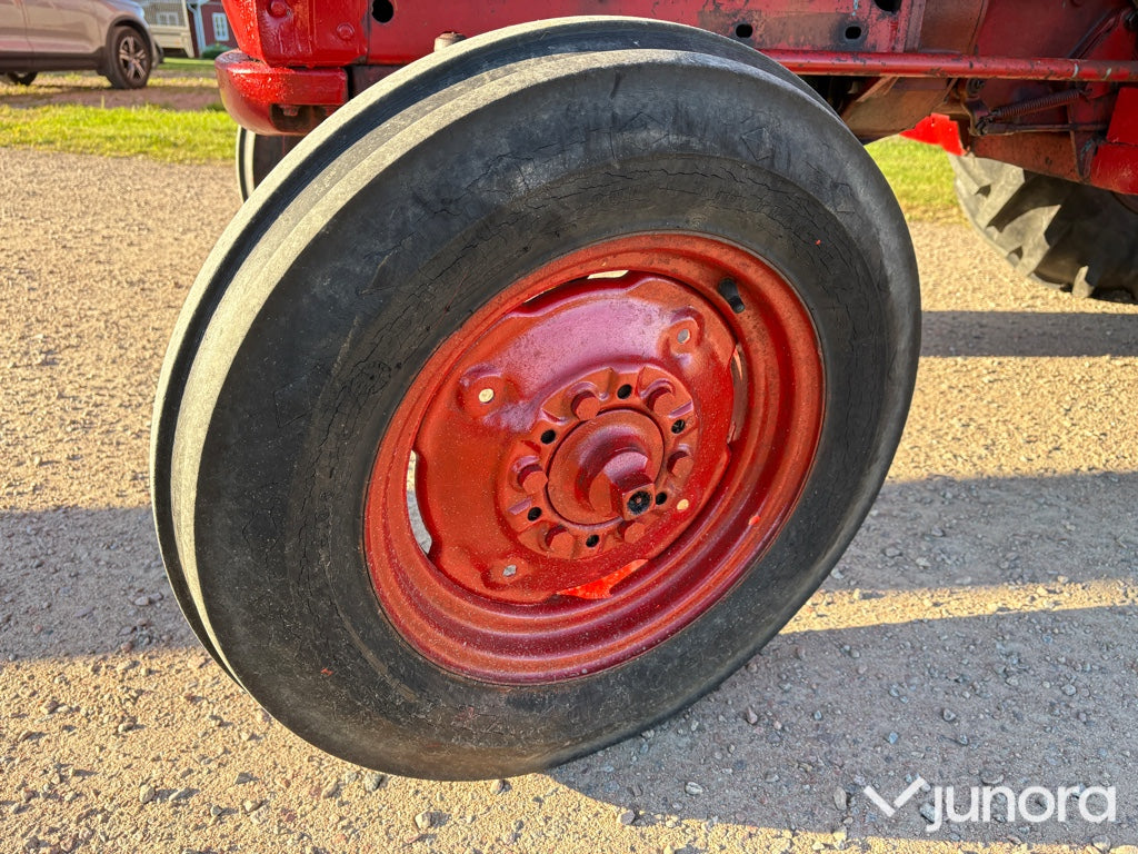 Volvo BM 320 Buster