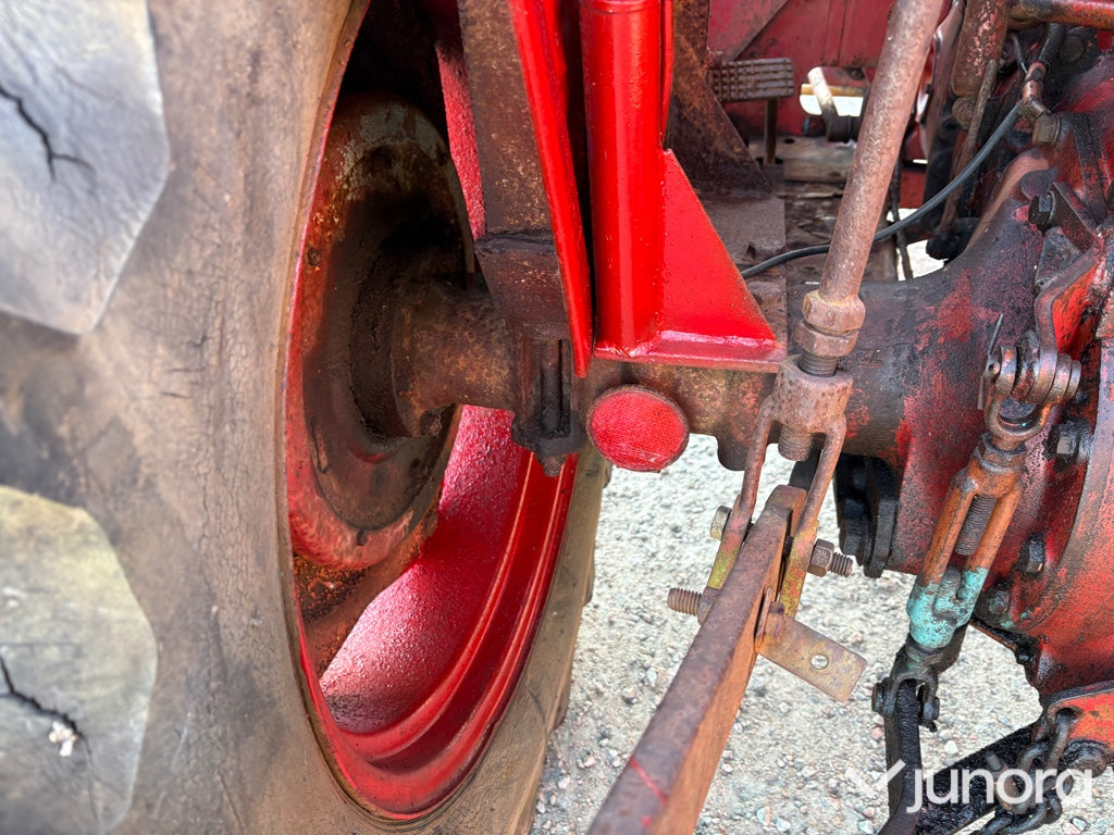 Volvo BM 320 Buster