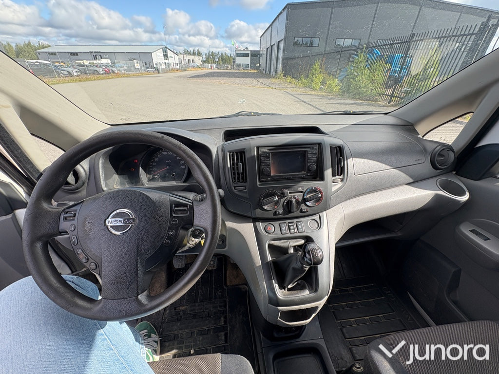 Nissan NV200
