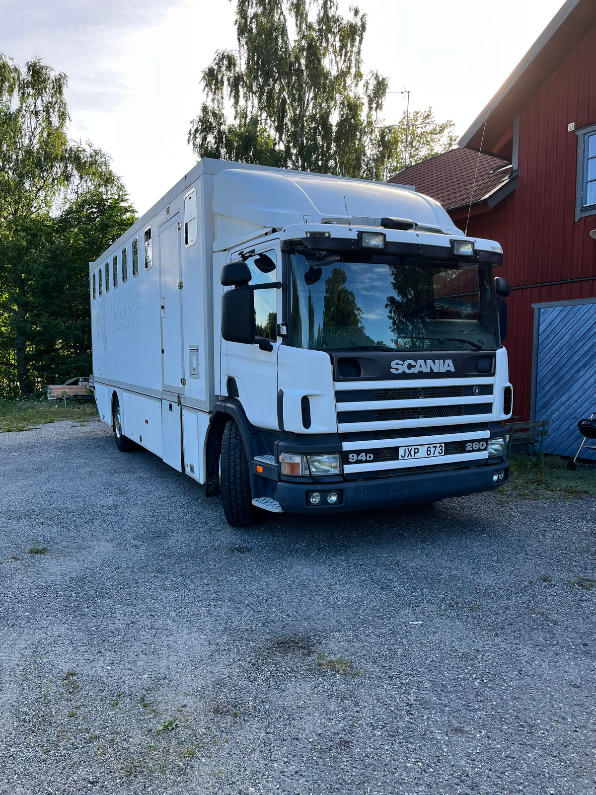 Scania hästbil
