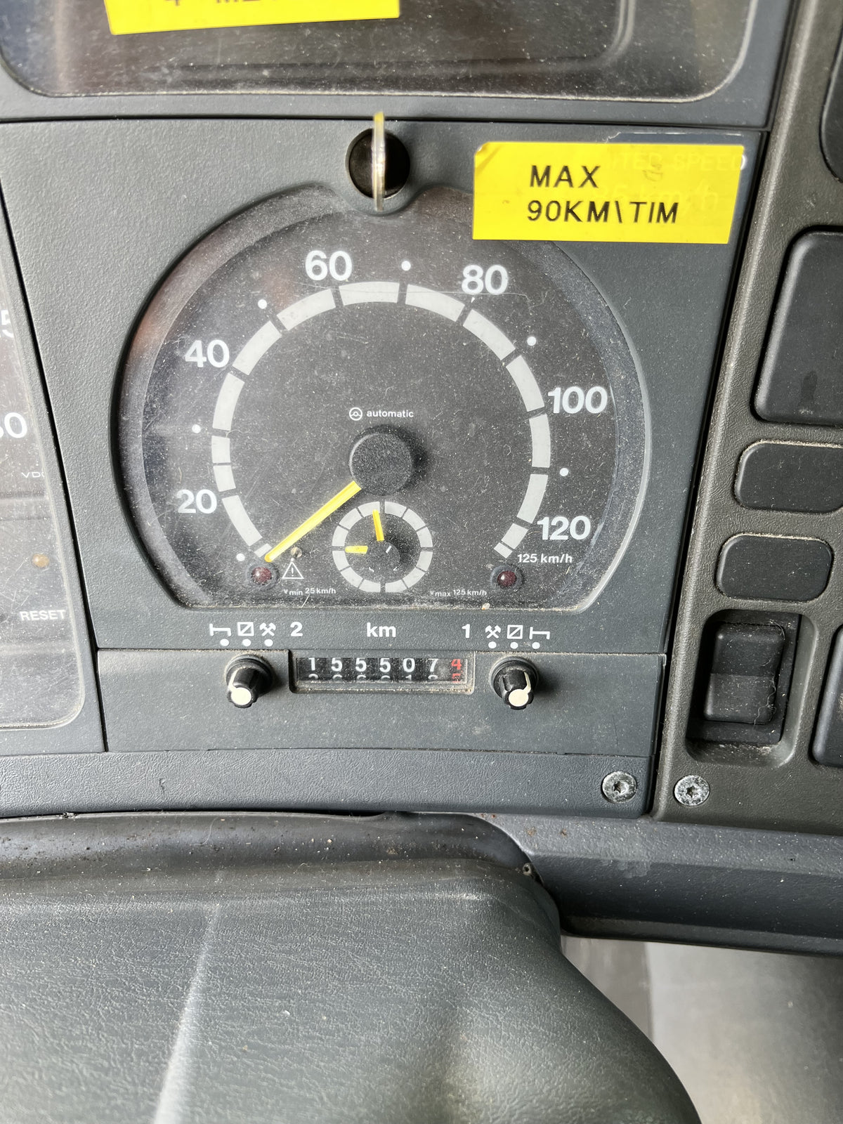 Scania hästbil
