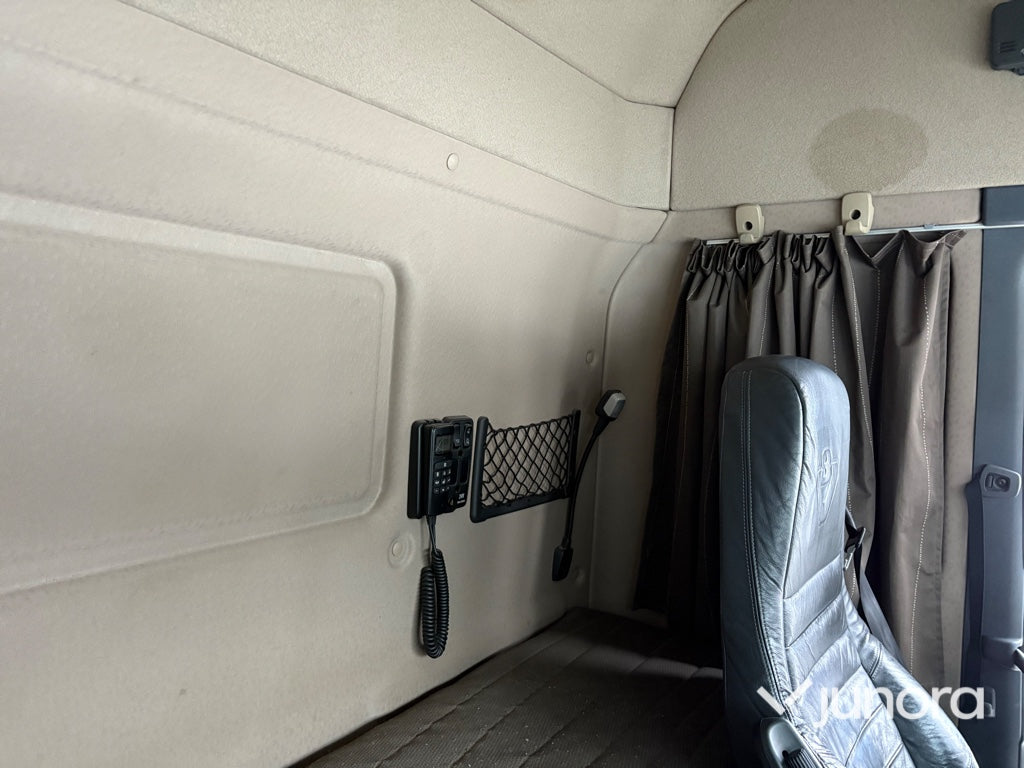 Lastbil + Lastväxlarflak - Scania, R560LB6X2*4HNA