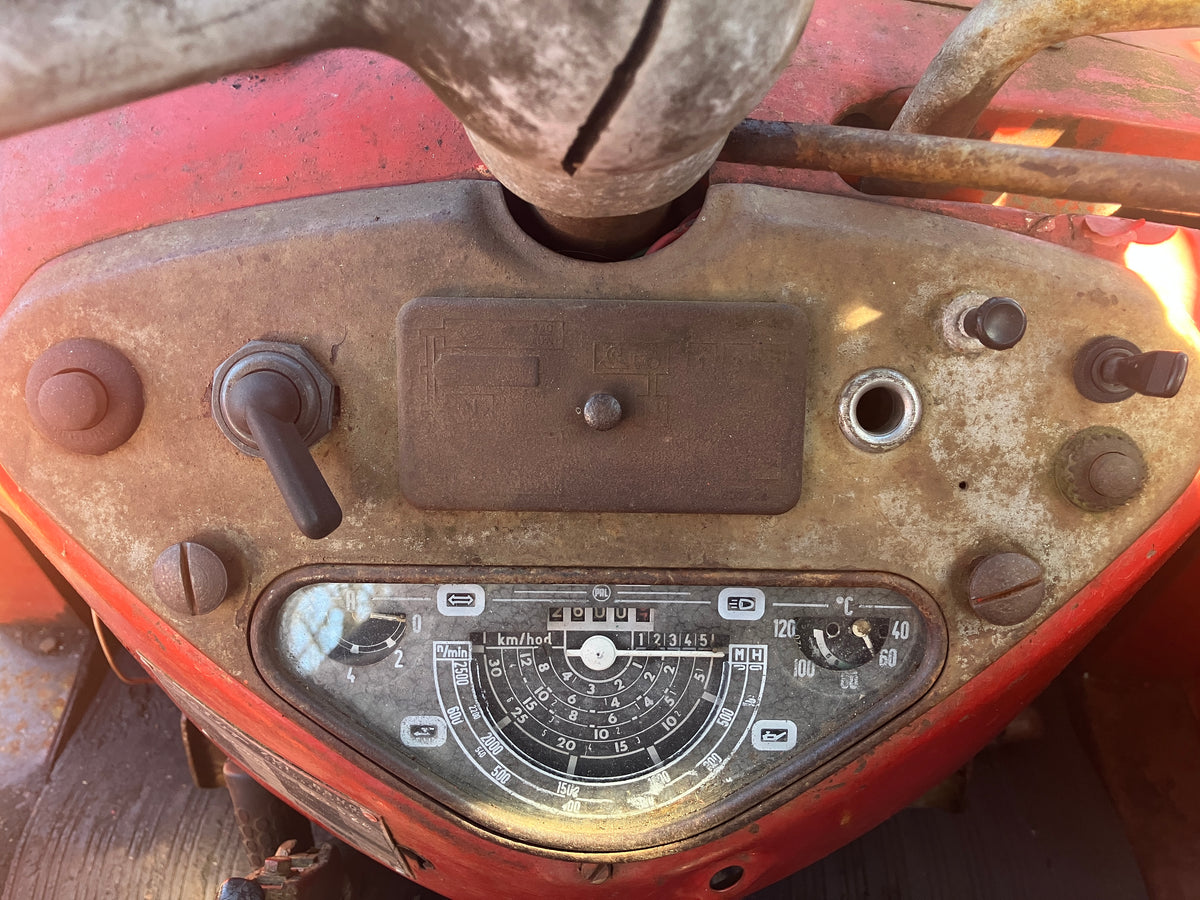 Traktor - Zetor 3011 -66