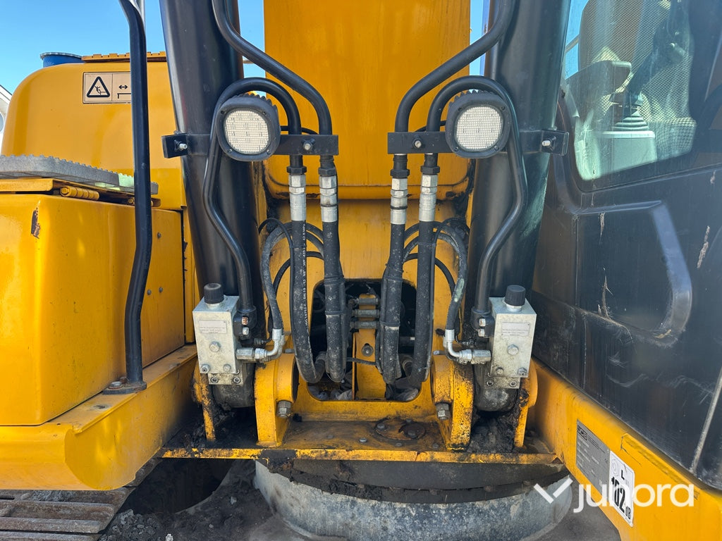 Grävmaskin - JCB, 220 LC