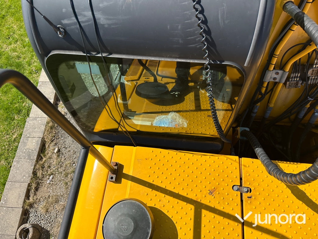 Grävmaskin - JCB, 220 LC
