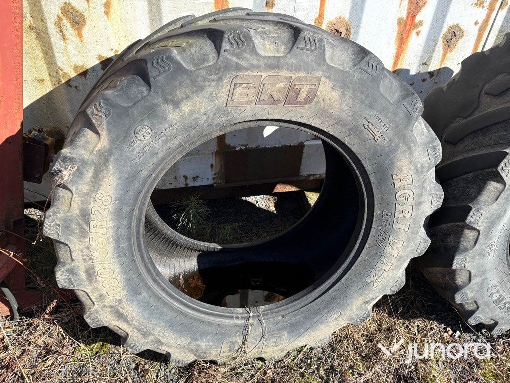 Traktordäck - BKT, Agri Max, 480/65 R28