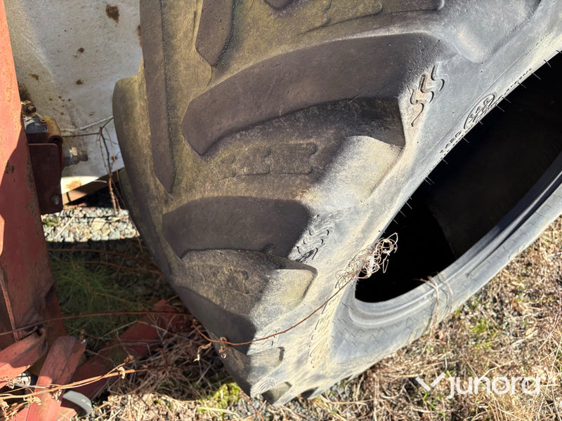 Traktordäck - BKT, Agri Max, 480/65 R28