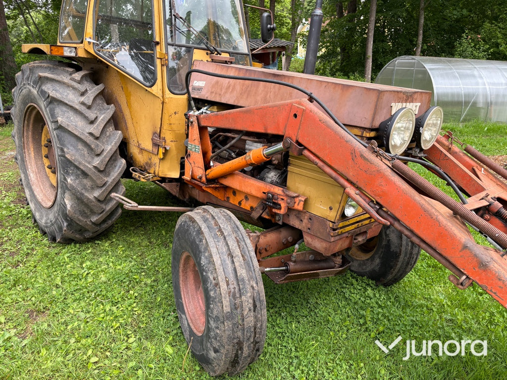 Lastartraktor - Valmet, 702
