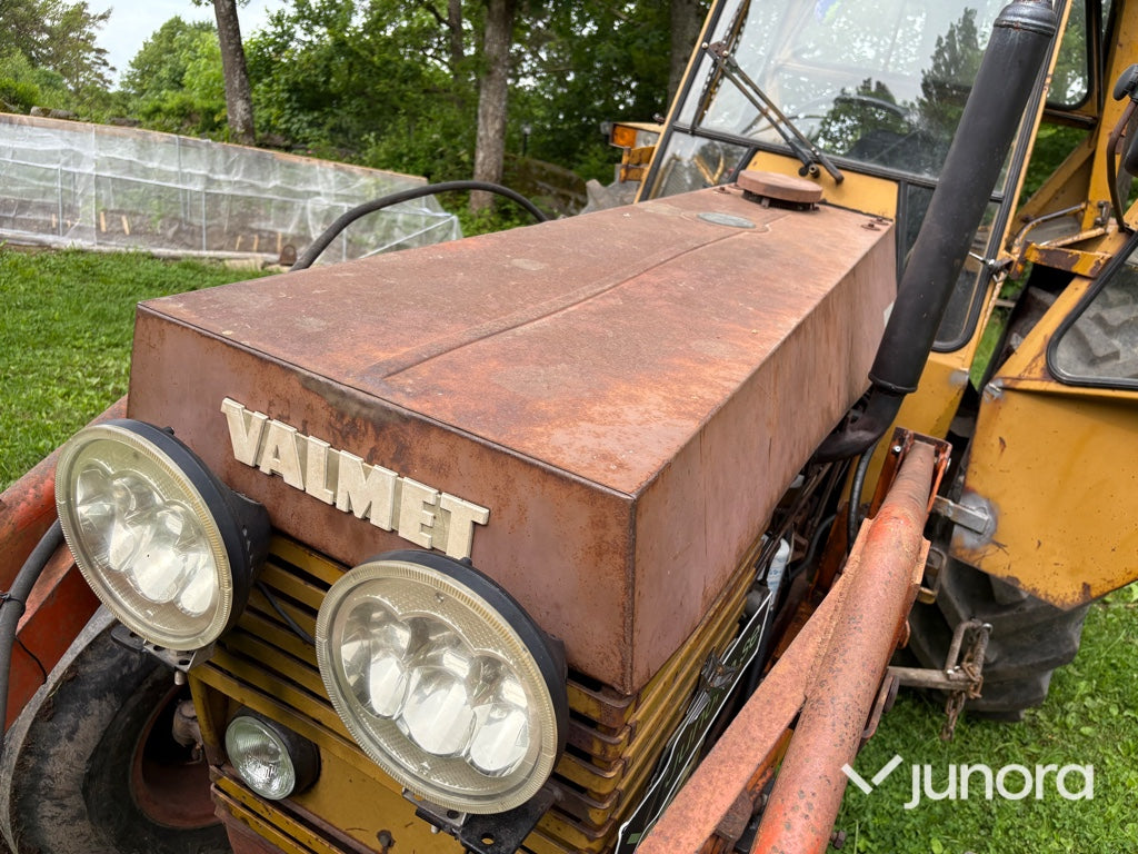 Lastartraktor - Valmet, 702