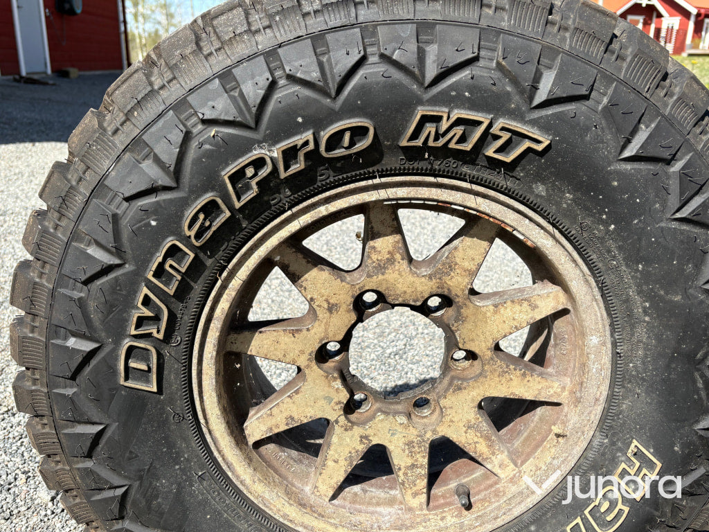 Däck och fälg Hankook Dynapro MT till Pickup