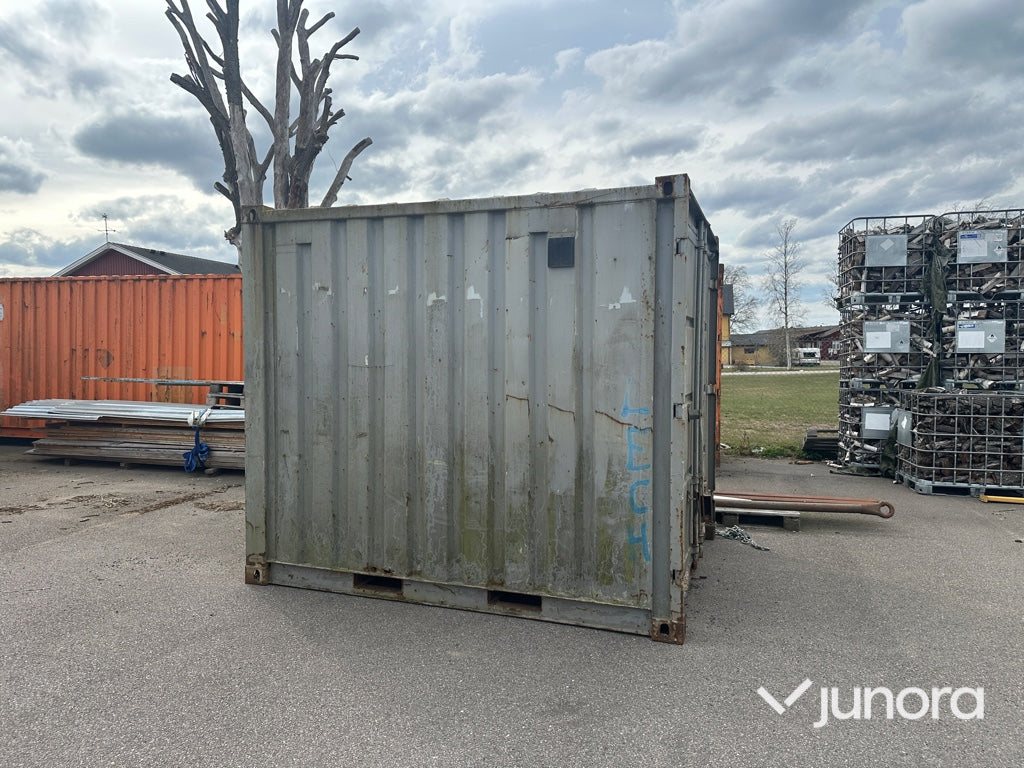 Container