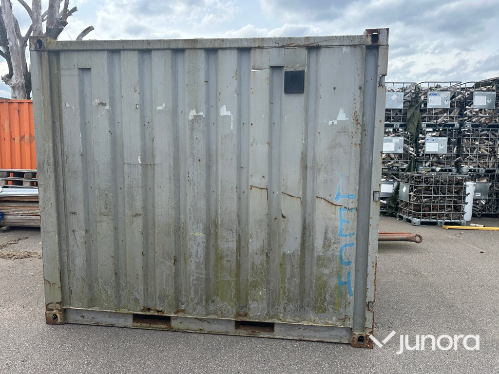 Container