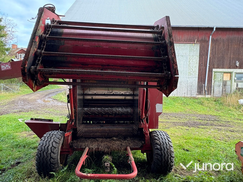 Rundbalspress New Holland 544 Cropcutter