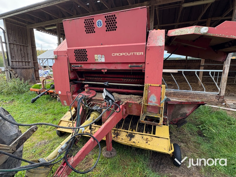 Rundbalspress New Holland 544 Cropcutter