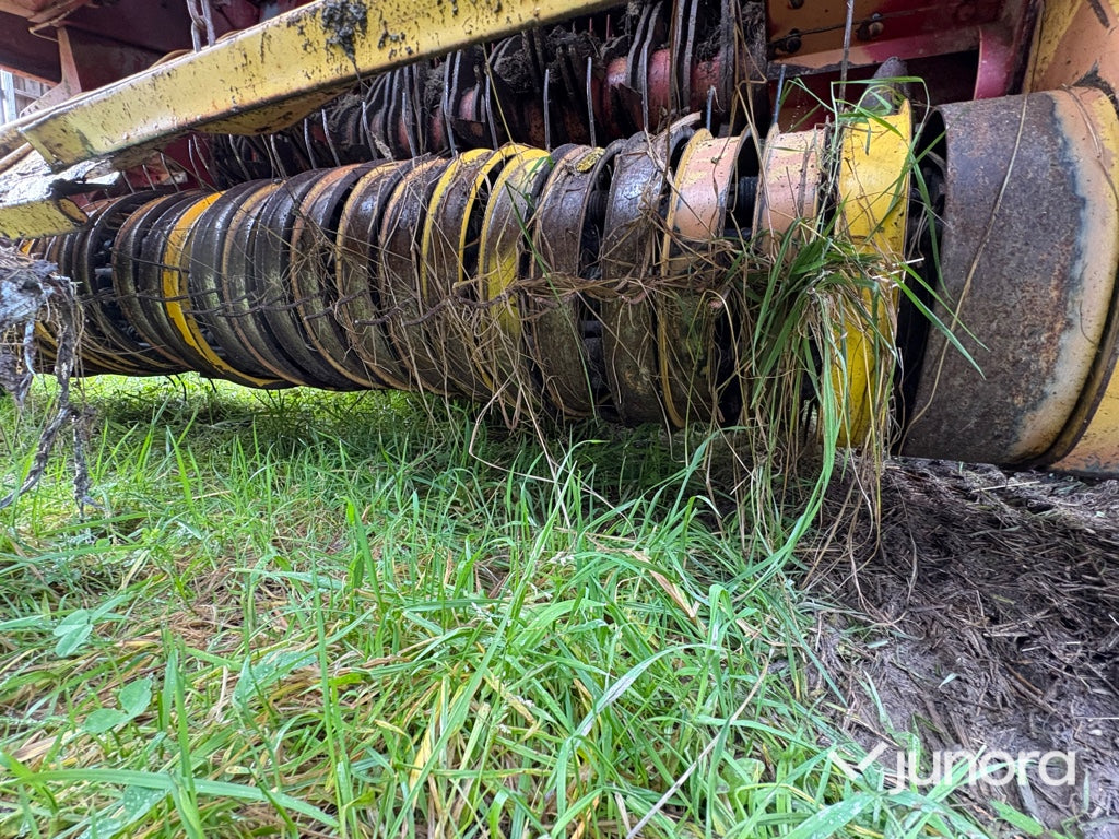 Rundbalspress New Holland 544 Cropcutter