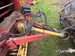 Rundbalspress New Holland 544 Cropcutter