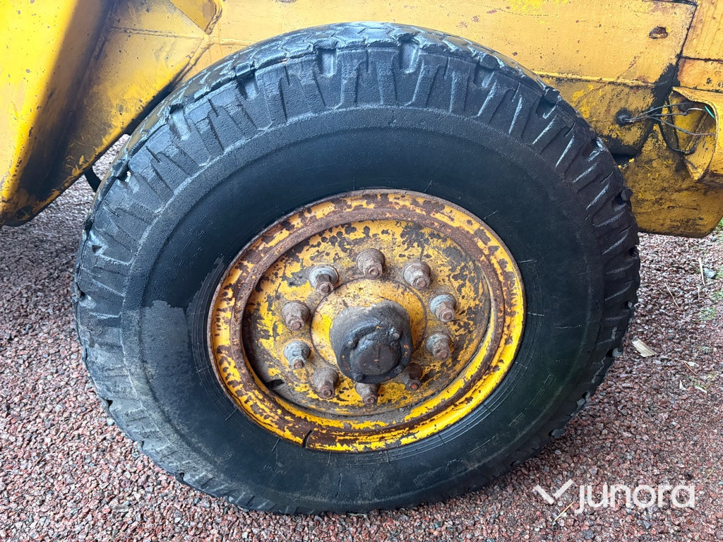 Baklastare - Volvo BM 620