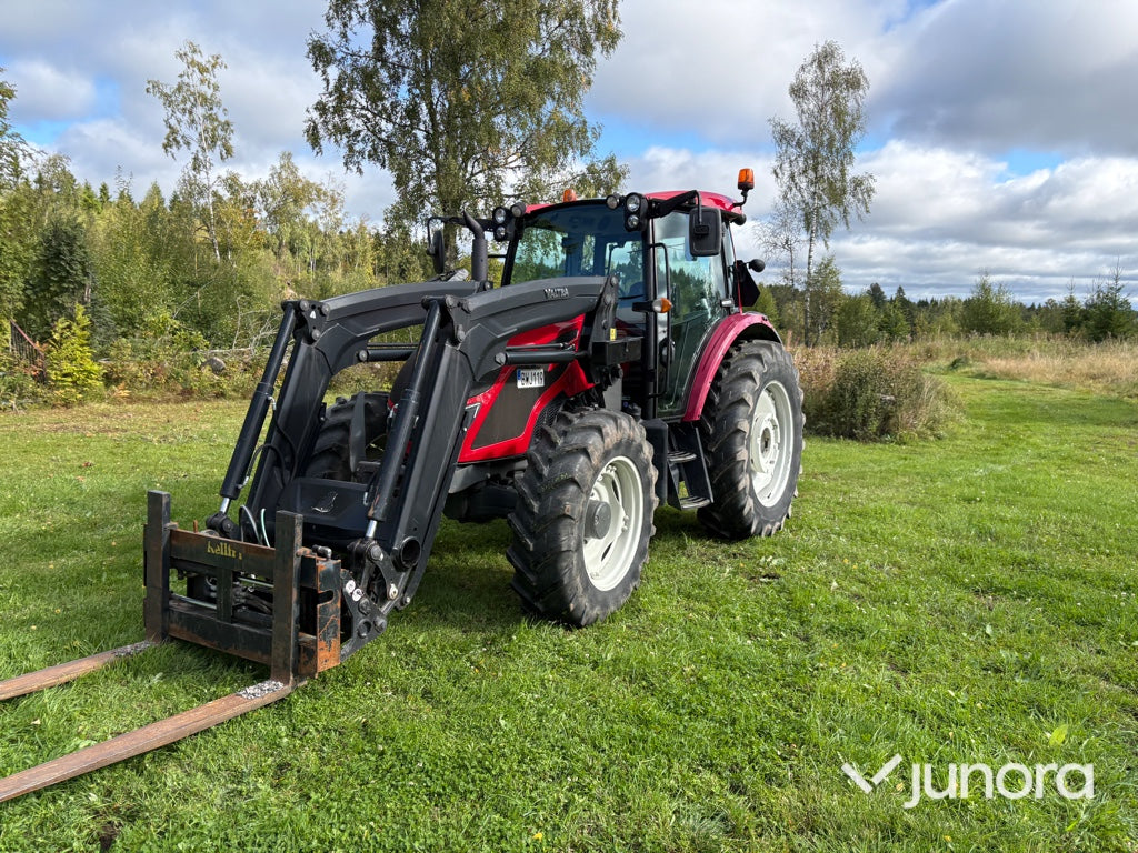 Traktor med lastare