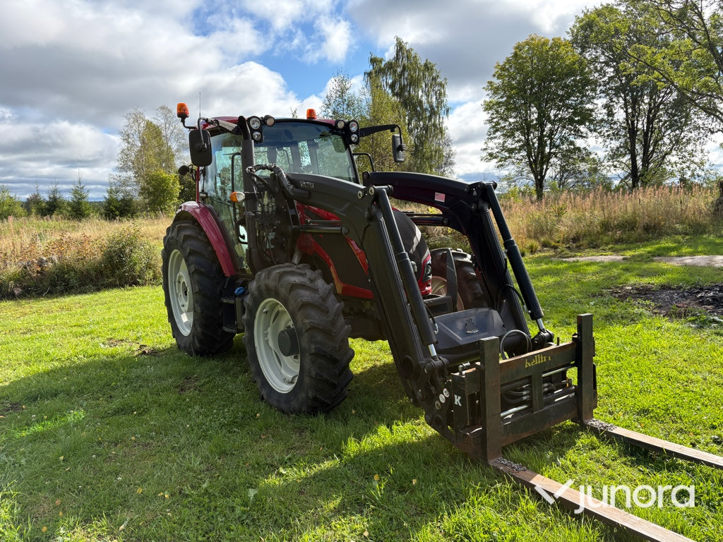 Traktor med lastare