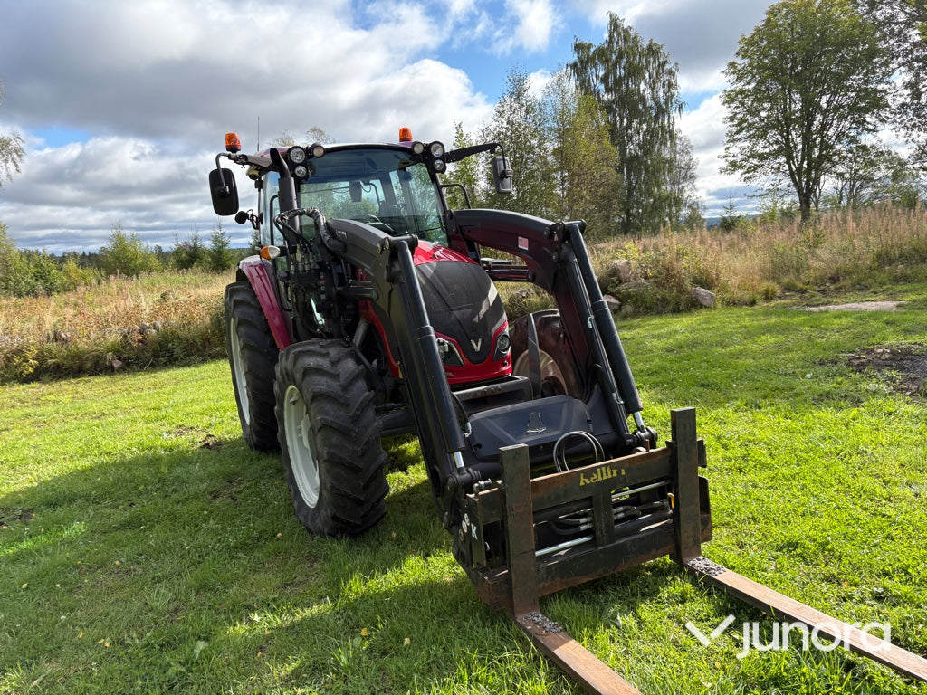 Traktor med lastare
