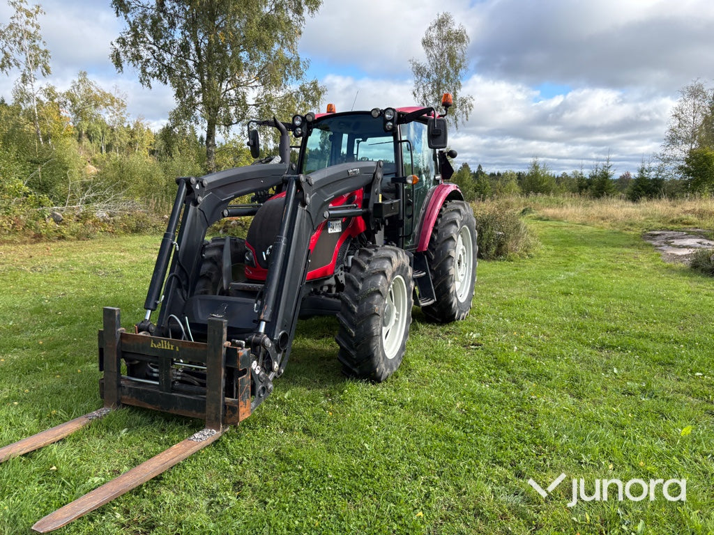 Traktor med lastare