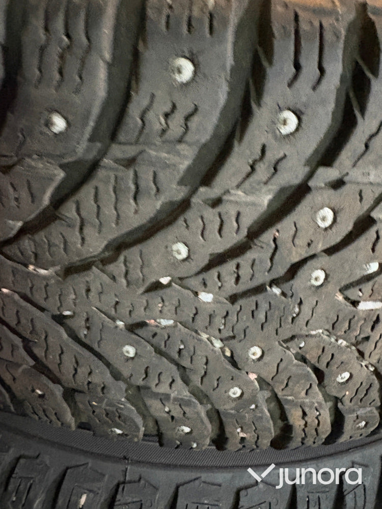Vinterhjul med dubb, Nokian Hakkapeliitta 9