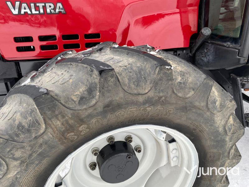 Traktor - Valtra Valmet 6850-4
