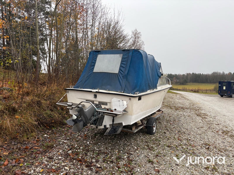 Båt - Li-Bo 19 med trailer