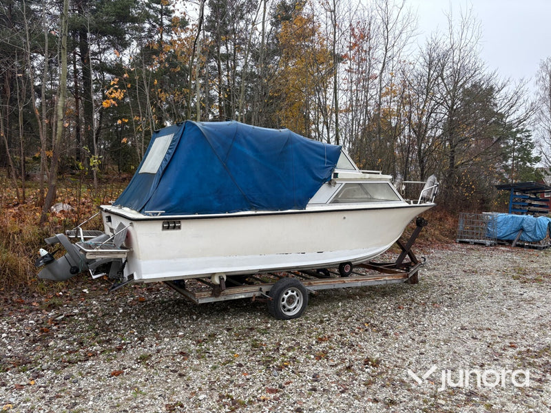 Båt - Li-Bo 19 med trailer