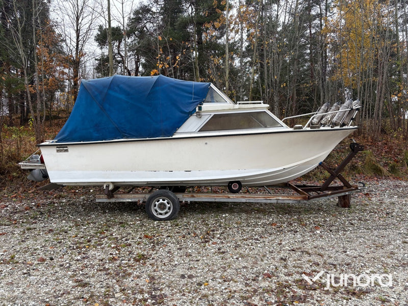 Båt - Li-Bo 19 med trailer