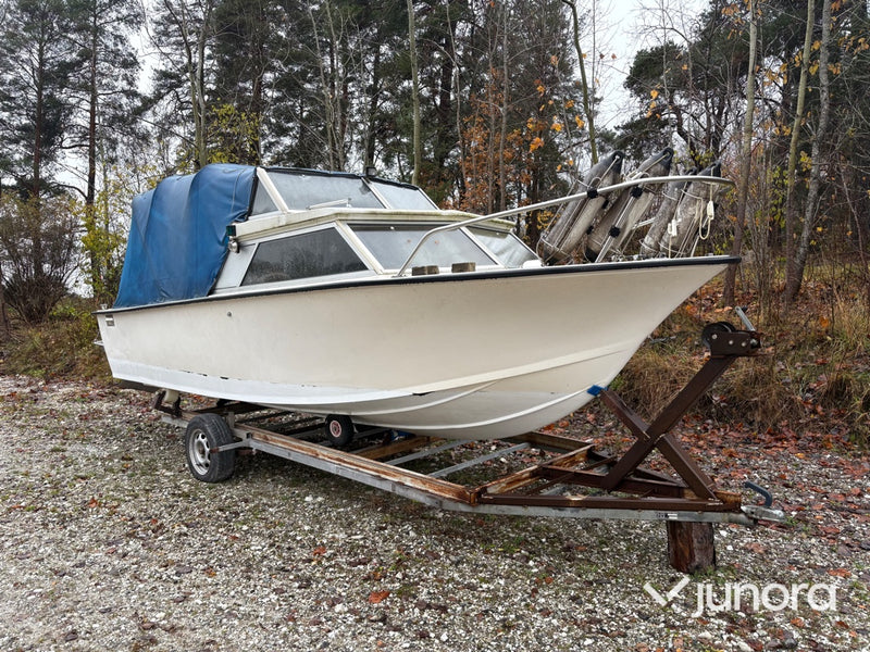 Båt - Li-Bo 19 med trailer